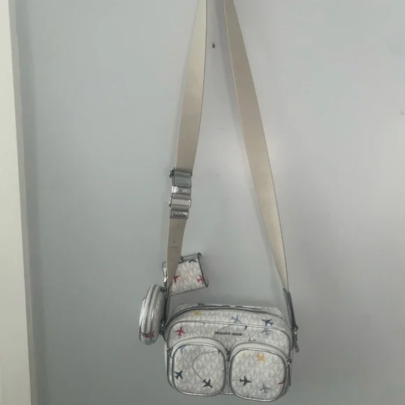 Michael kors handbag NEW - Picture 4 of 6